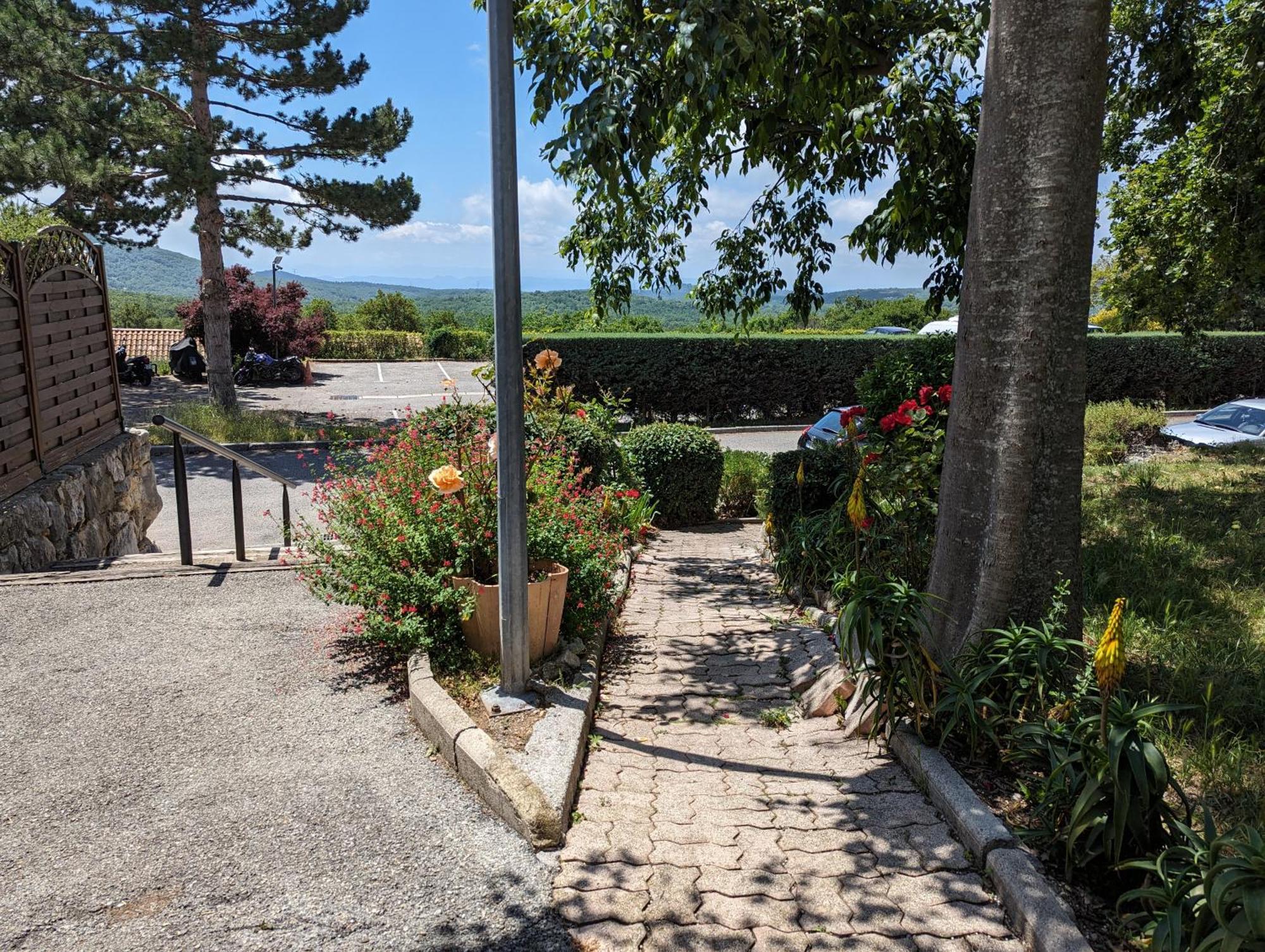 Evasion Au Calme - Maison Cosy Avec Piscine Et Tennis Saint-Vallier-de-Thiey Екстериор снимка