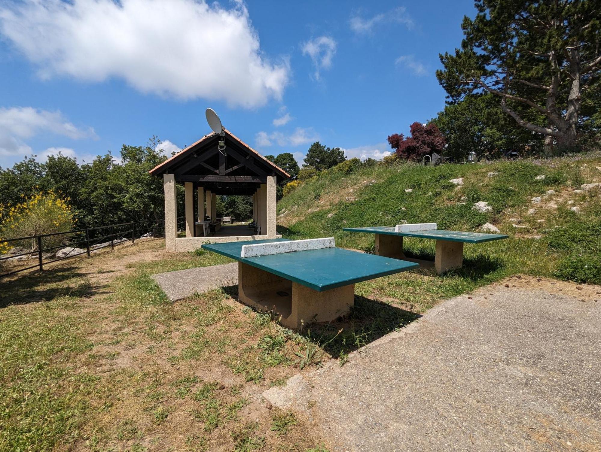 Evasion Au Calme - Maison Cosy Avec Piscine Et Tennis Saint-Vallier-de-Thiey Екстериор снимка